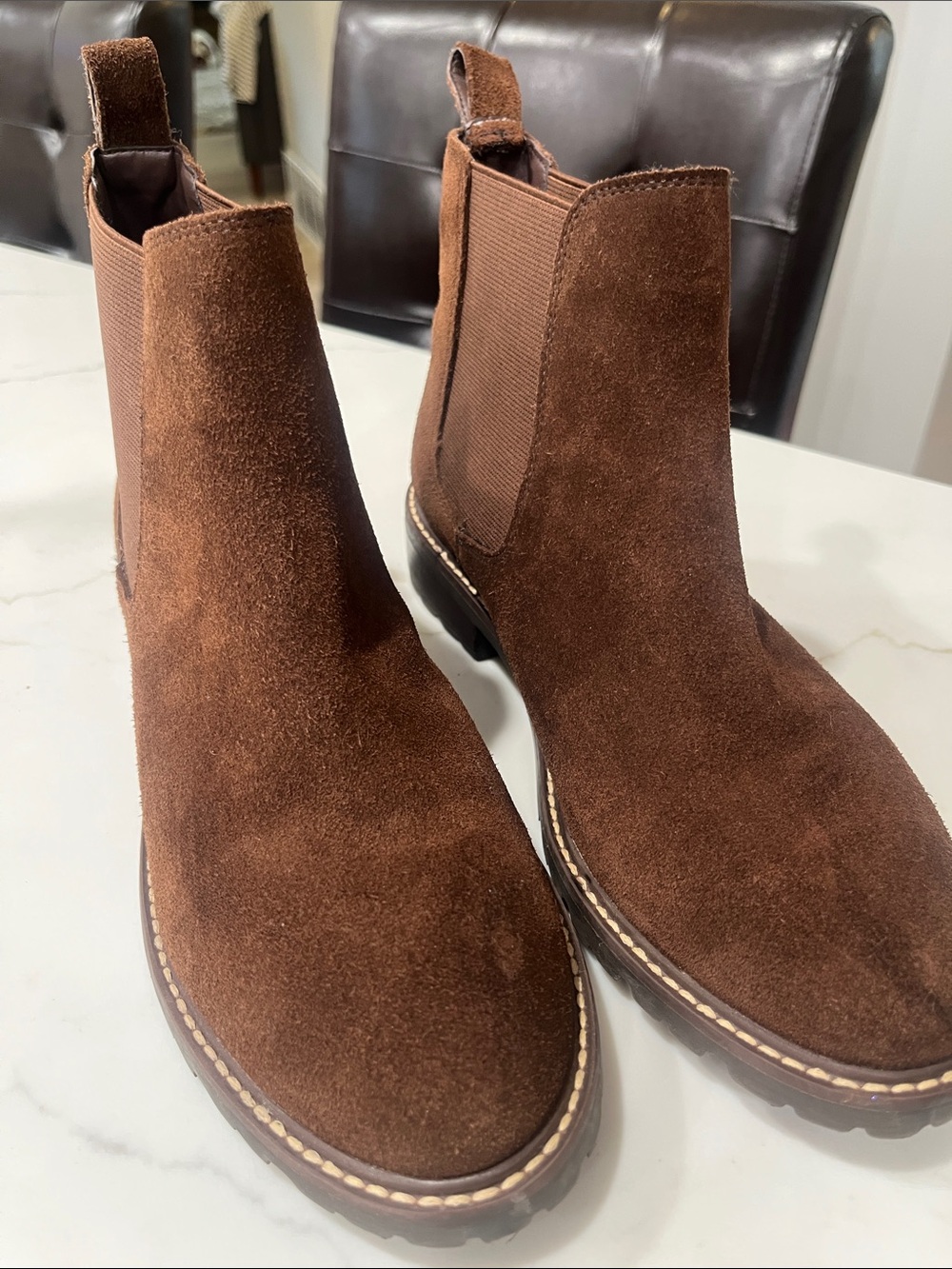 Steve Madden Brown Suede Chelsea Ankle Boots - Picture 3 of 5